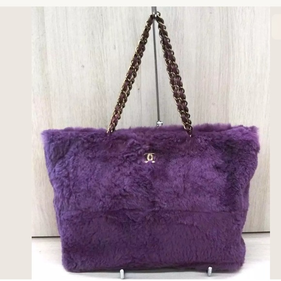 CHANEL Handbags - CHANEL FUR TOTE